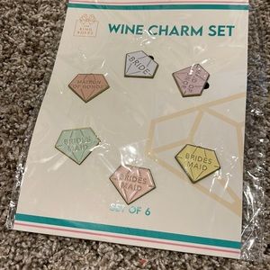 Wine charm set